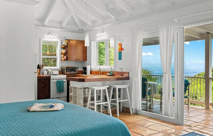 Sea Cottage - Charming and Romantic with a Stunning View