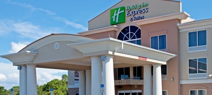 Holiday Inn Express & Suites BROOKSVILLE WEST by IHG Hotels in Hernando County