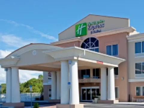Holiday Inn Express & Suites BROOKSVILLE WEST by IHG Hotels in Hernando County