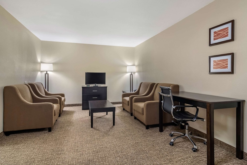 Comfort Inn & Suites Galleria