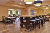 Hampton Inn Harrisonburg-South - breakfast
