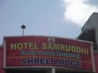 Samruddhi and Shree Inn Lodge Hotels in Varve Khurd