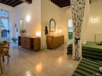 Picabon Apartment with AC Balcony Hotels in Monterosso Al Mare