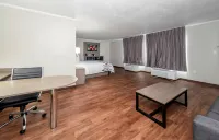 Red Roof Inn Petersburg - Fort Lee Hotels near Krupp K5(E) Railway Canon