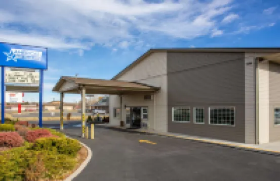 Americas Best Value Inn Burns Отели в г. 