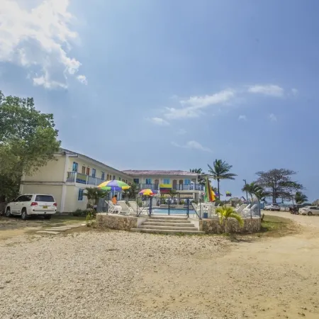 Hotel Brisas del Mar