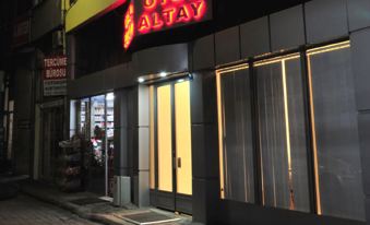 Otel Altay - Housity