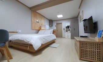 Goseong the Sea 194 Pension (Overall Remodeling)