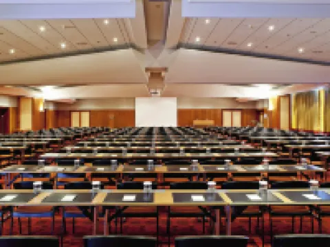 ソフィテル アテネ エアポート アテネのホテル