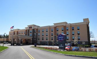 Hampton Inn & Suites Robbinsville