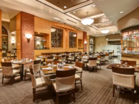 ダブルツリー バイ ヒルトン ホテル トロント ダウンタウン トロントのホテル