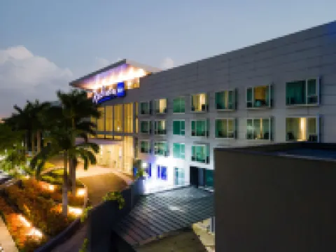 Radisson Blu Anchorage Hotel Hotels near Landmark Serviced Office