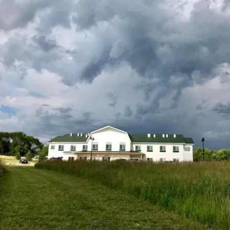 Lakes Inn at Dunvilla