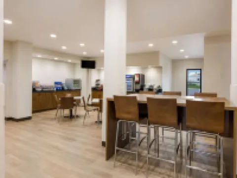 スパーク バイ ヒルトン アビンドン I-81 ニア フェアグラウンズ アビンドンのホテル