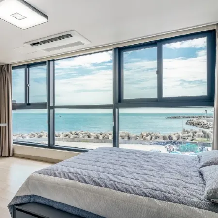 Busan Beach Heim Pension (Sunrise Spot) Отели рядом с достопримечательностью «Пляж Имранг»