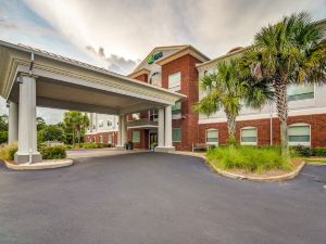 Holiday Inn Express & Suites Foley - N Gulf Shores