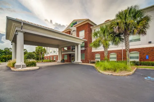 Holiday Inn Express & Suites FOLEY - N GULF SHORES by IHG
