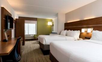 Holiday Inn Express & Suites Charlotte Arpt-Belmont