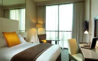 Yas Plaza Circuit Hotel di Abu Dhabi