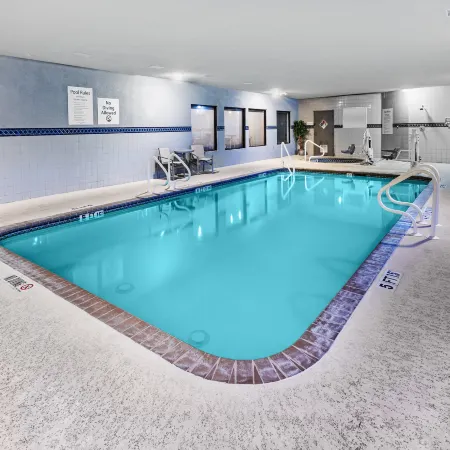 Holiday Inn Express & Suites AUSTIN NE - HUTTO by IHG