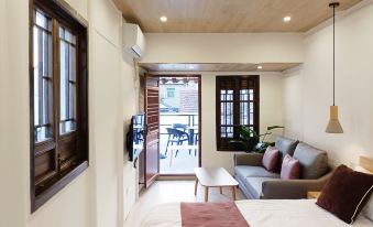 Fengjing Ancient Town Qiaowan Homestay (South Street)