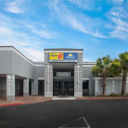 Days Inn by Wyndham Mobile I-65 Отели в г. Мобил