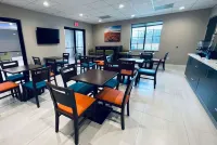 Days Inn & Suites by Wyndham Greater Tomball - breakfast