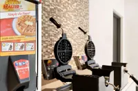 La Quinta Inn & Suites by Wyndham Orlando IDrive Theme Parks - Kuntosalit