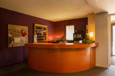 The Originals Boutique, Hôtel Marytel, Montbrison Отели в г. Монверден