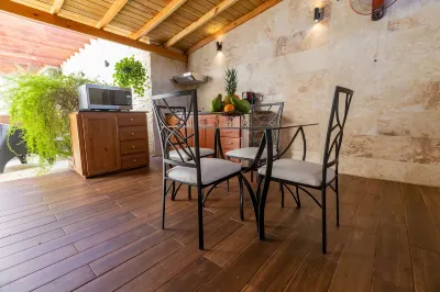 Cozy 1Bd with Common Jacuzzi Hotels in 