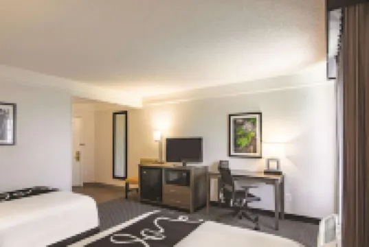 俄克拉荷馬城諾曼拉昆塔溫德姆套房飯店