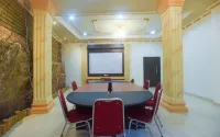Chrysant Hotel and Resort Hotels in Baumata Barat