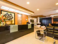Hotel Apartamentos Regency la Feria Hotels near Central Station