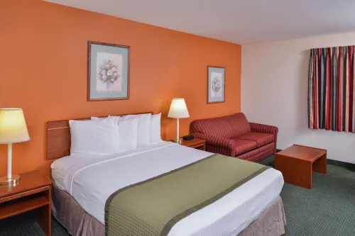Travelodge Suites by Wyndham Newberg Hotels in Newberg