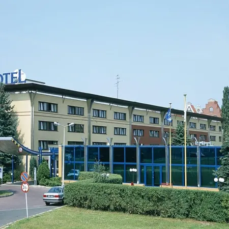 Novotel Gdansk Centrum Отели рядом с достопримечательностью «Национальный музей»
