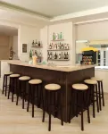 Kronos Hotel