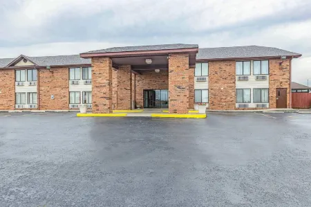 Red Lion Inn & Suites Pontoon Beach