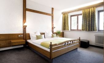 Hotel-Landgasthof Kreuz - Housity