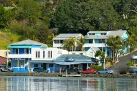 Mangonui Waterfront Apartments Hotels in Taipa