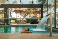Hotel Spa & Restaurant Cantemerle - Hot Tub