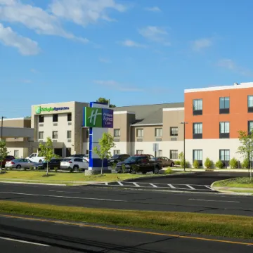 Holiday Inn Express & Suites WILLIAMSTOWN - GLASSBORO by IHG