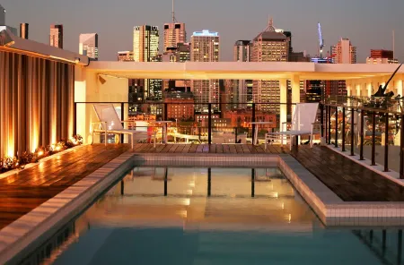 Opera Apartments South Brisbane Отели рядом с достопримечательностью «West End»