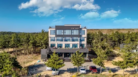Yangyang Surf Shack Pension (Renewal)