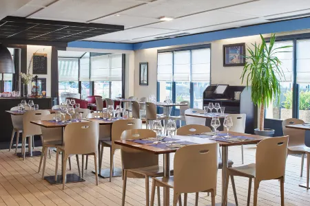 Kyriad Tarbes - Bastillac