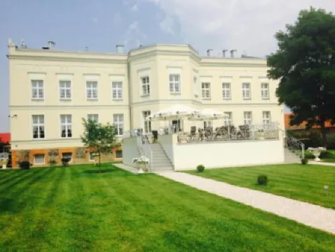 Hotel Spa Akacjowy Dwór