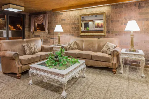 Quality Inn & Suites Louisville East