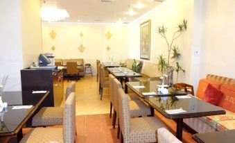 Le Royal Express Salmiya Hotel