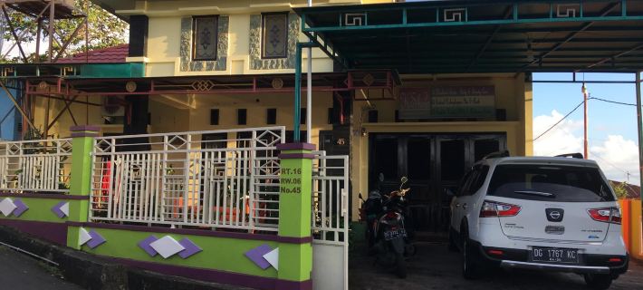 Aini Home Stay Отели в г. Тернате