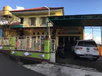 Aini Home Stay Hotels near Ternate Sultanate Mosque