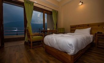 Hotel 100 Petals - Gangtok 12 Mins from MG Marg